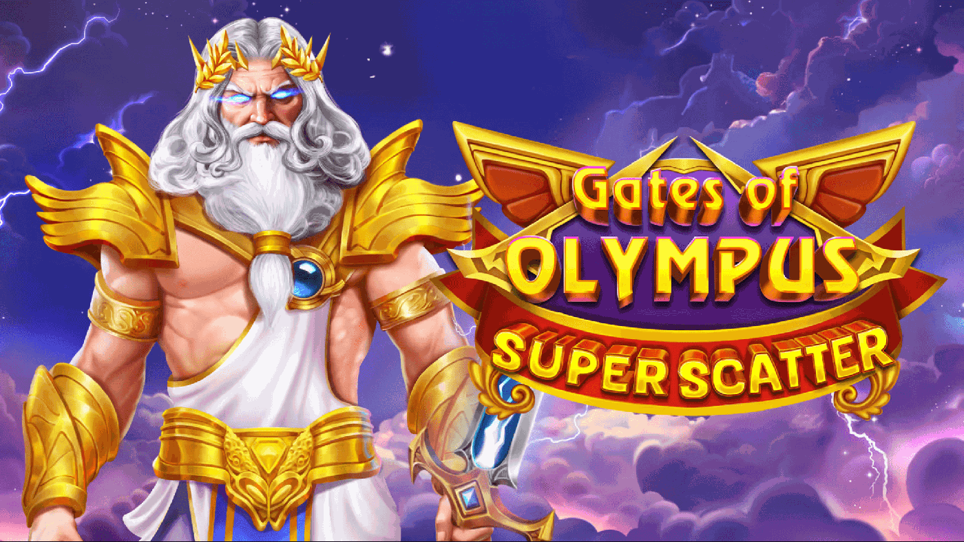 Zeus in goldener R&uuml;stung mit wei&szlig;er Toga vor violetten und rosafarbenen Wolken, daneben das goldgerahmte Walzenfeld von Gates of Olympus Super Scatter mit Kristallen, M&uuml;nzen 5X und 50X und dem Super-Scatter-Symbol
